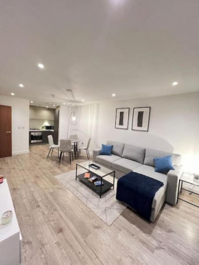 Modern comfortable 1-BR flat in heart of Stockwell
